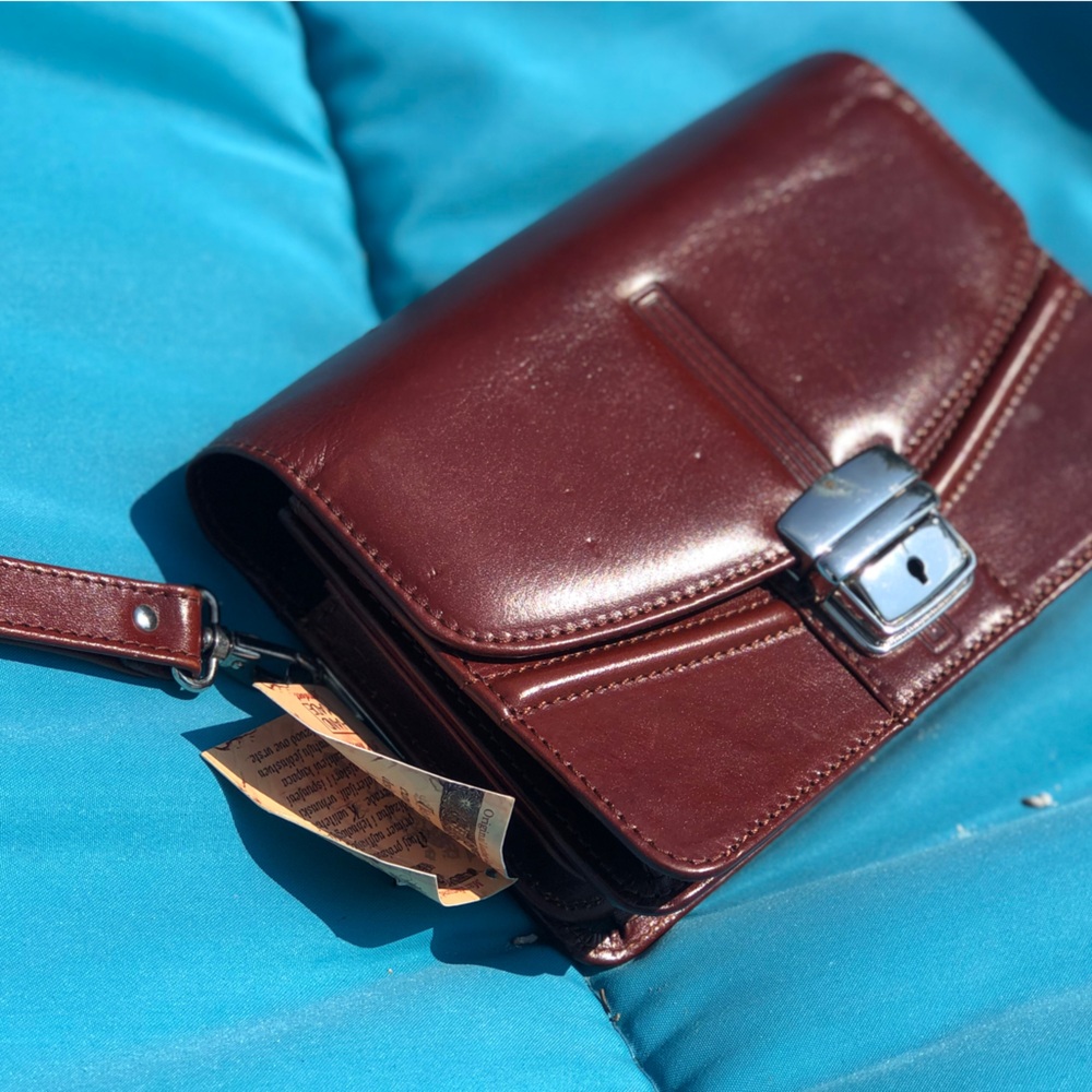 🥥PRINE Leather Wristlet 🧸